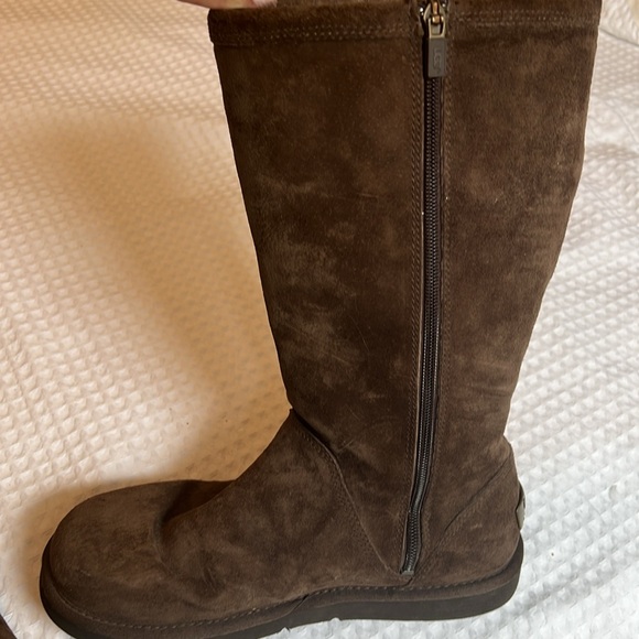 Ugg dark brown size 10 side zip boots! - Picture 3 of 8